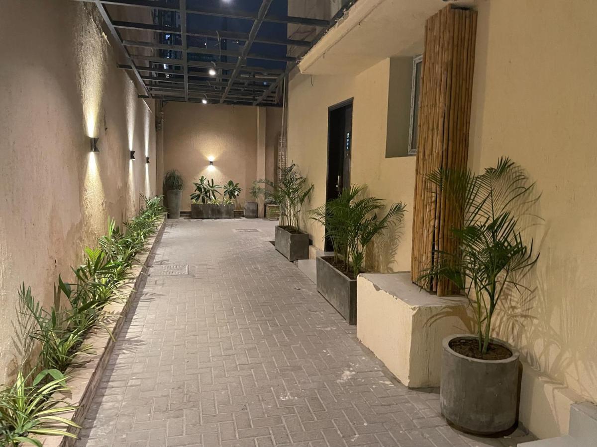 Hamsun Shahrah-E-Faisal Hotel Karachi Exterior photo