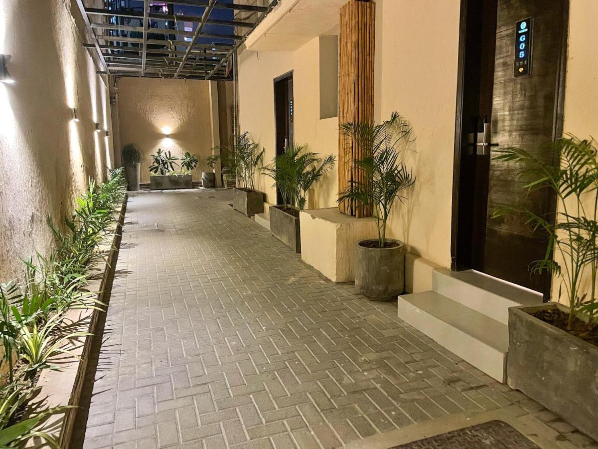 Hamsun Shahrah-E-Faisal Hotel Karachi Exterior photo
