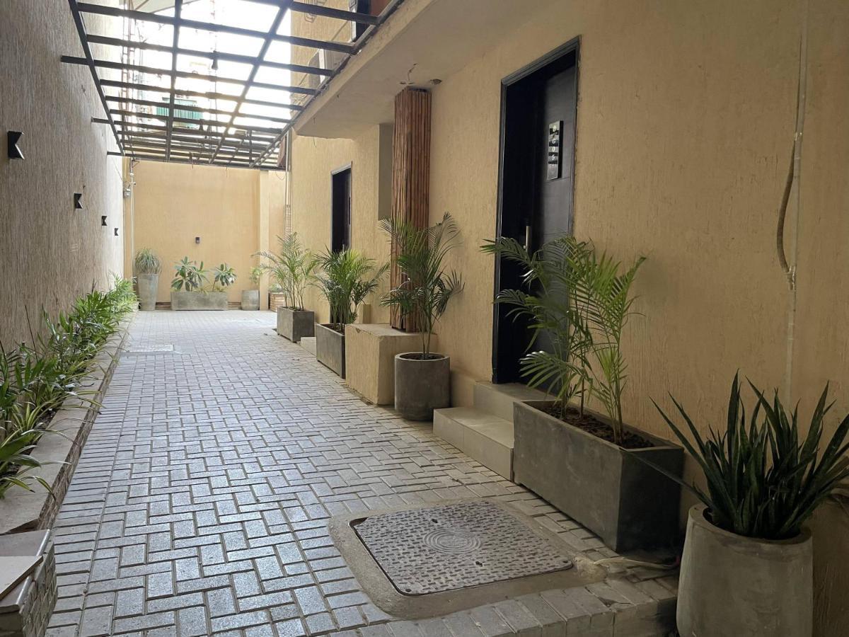 Hamsun Shahrah-E-Faisal Hotel Karachi Exterior photo