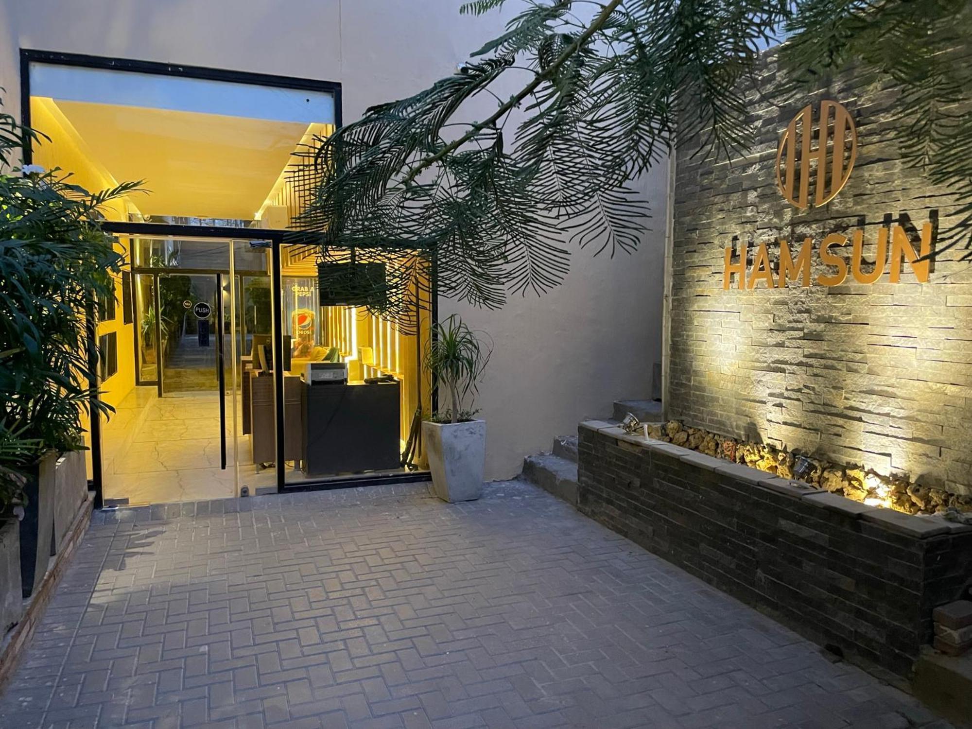 Hamsun Shahrah-E-Faisal Hotel Karachi Exterior photo